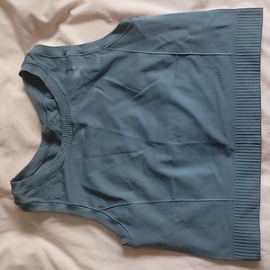 NWOT Old Navy sports bra